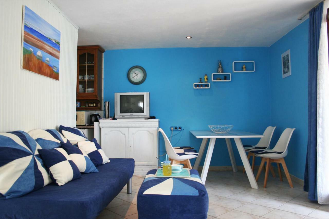 Apartment Azriel Vir Eksteriør bilde