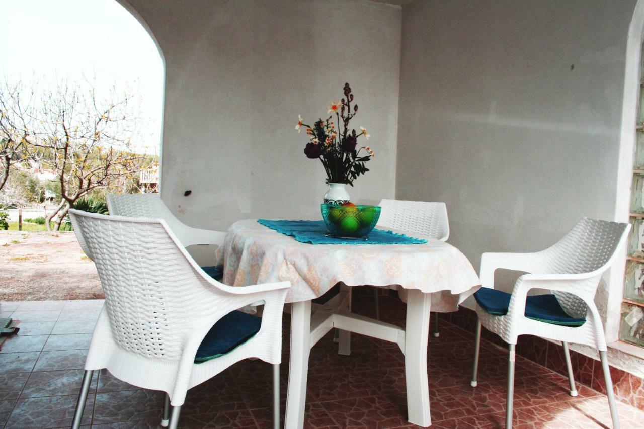 Apartment Azriel Vir Eksteriør bilde